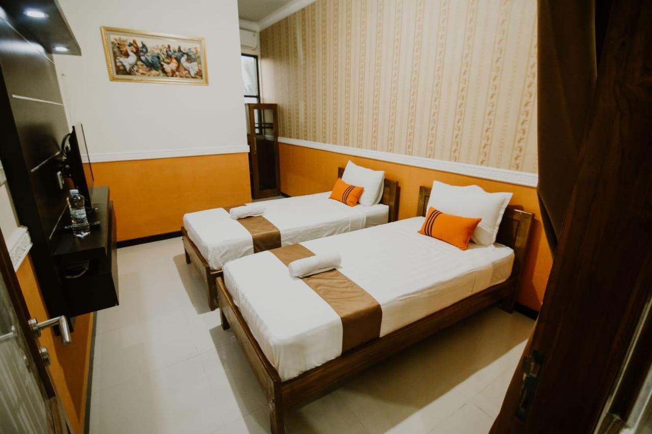 Grand Valonia Hotel Jembel Kültér fotó