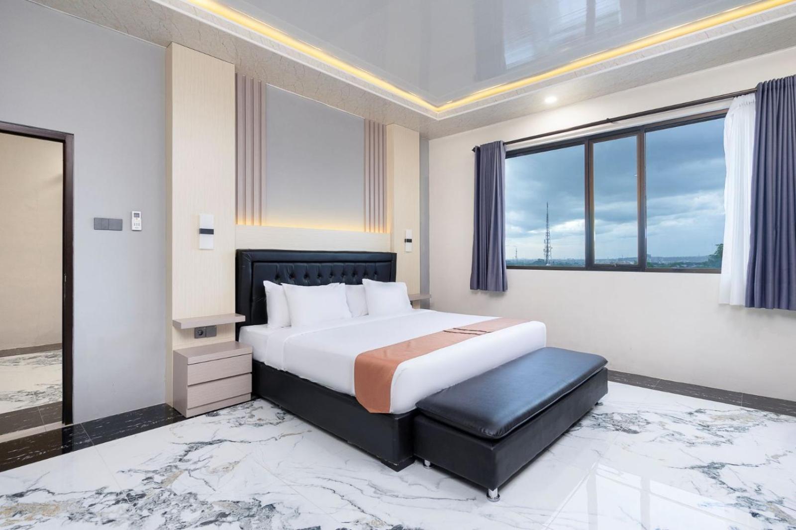 Grand Valonia Hotel Jembel Kültér fotó