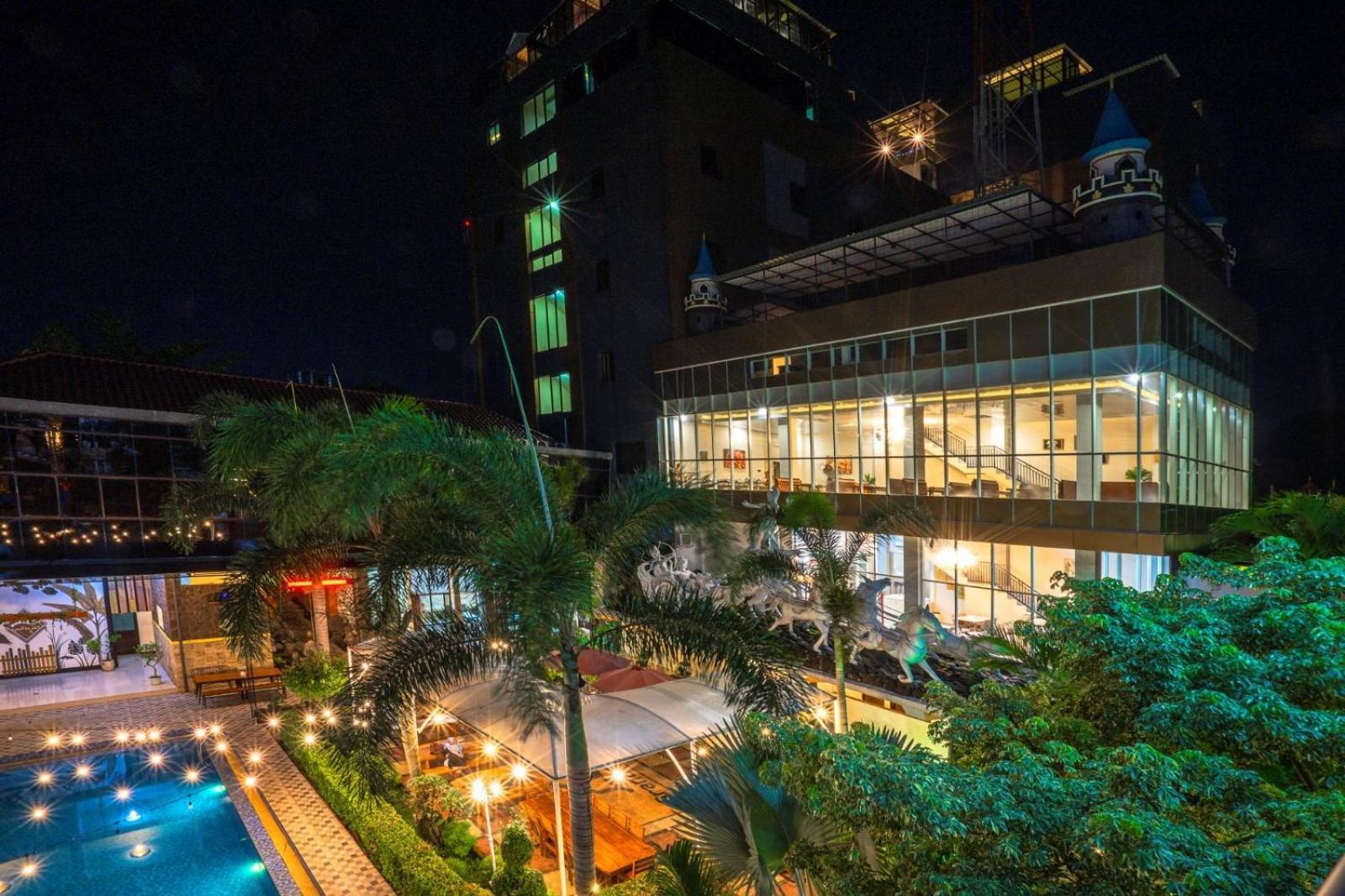 Grand Valonia Hotel Jembel Kültér fotó